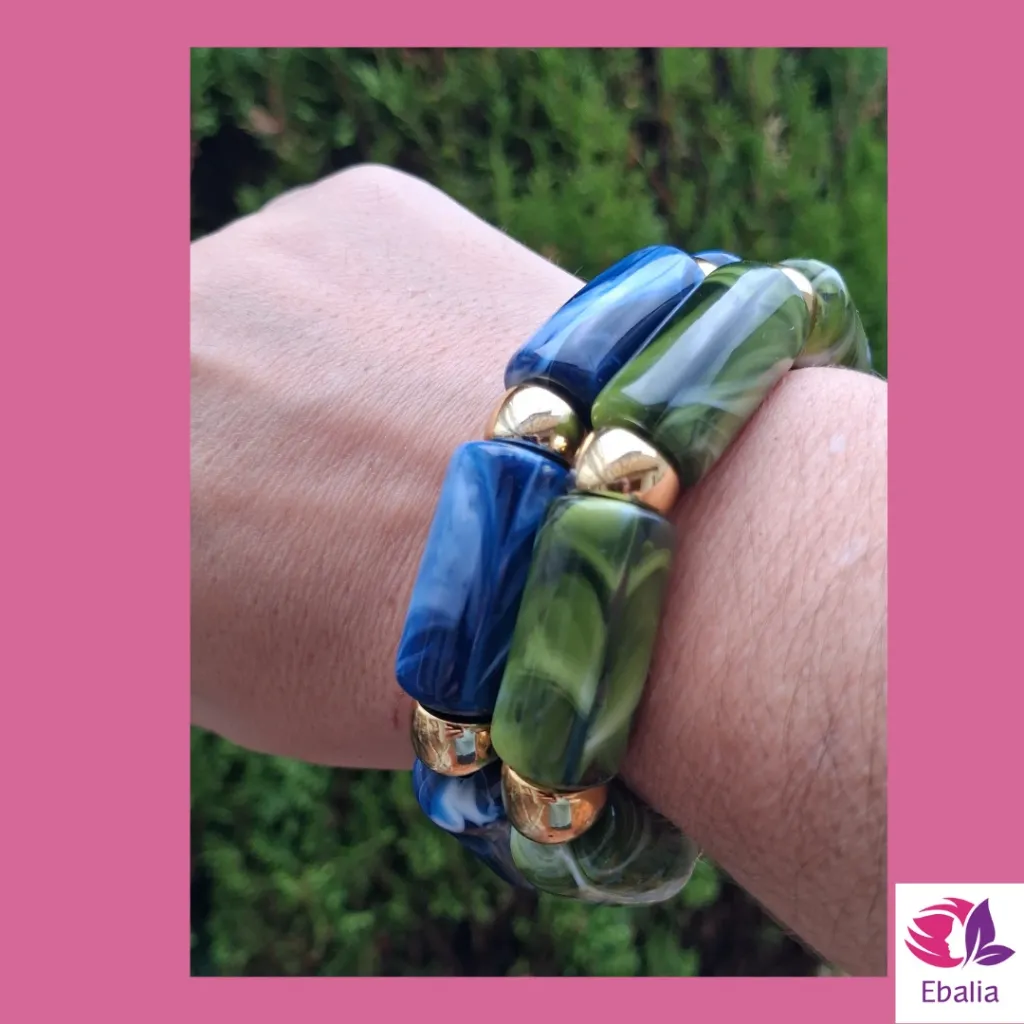 Bracelet Pop Vinrage tube bleu vert porté.webp