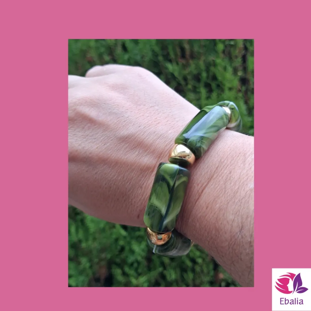 Bracelet Pop Vinrage tube vert porté.webp