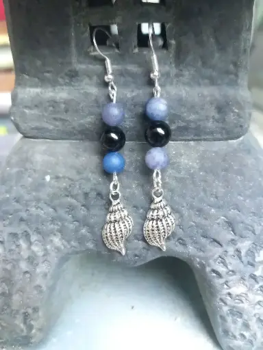 Shell earrings - Blue Aventurine and Onyx